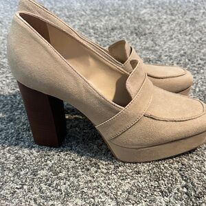 Vince Camuto Beige Suede Platform Block Heel Loafers
